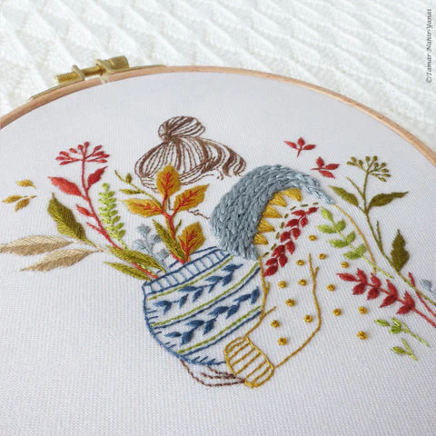 Autumn Lady, 6" Embroidery Kit - Image 4
