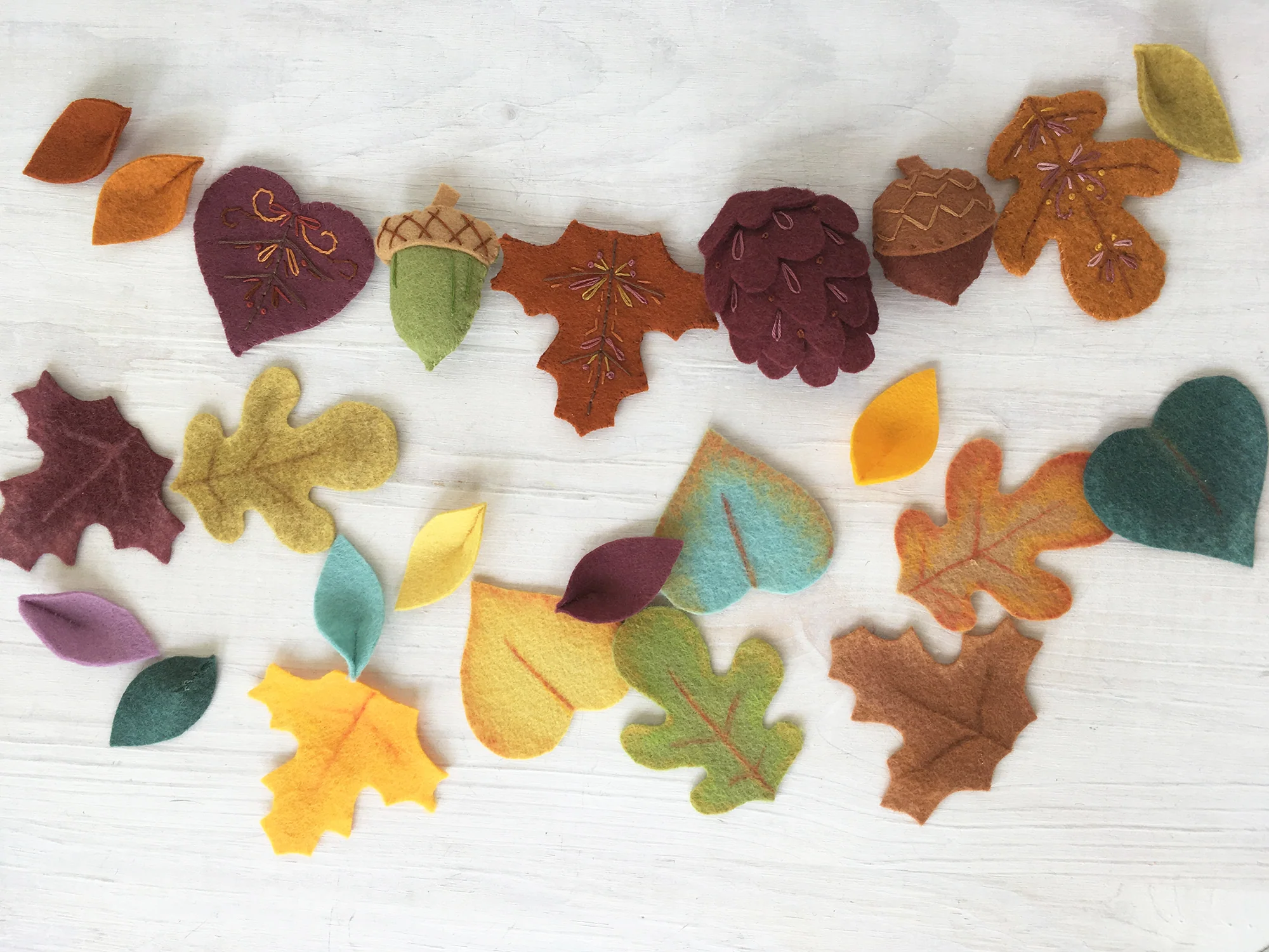 Autumn Leaves Felt Pattern - Image 6