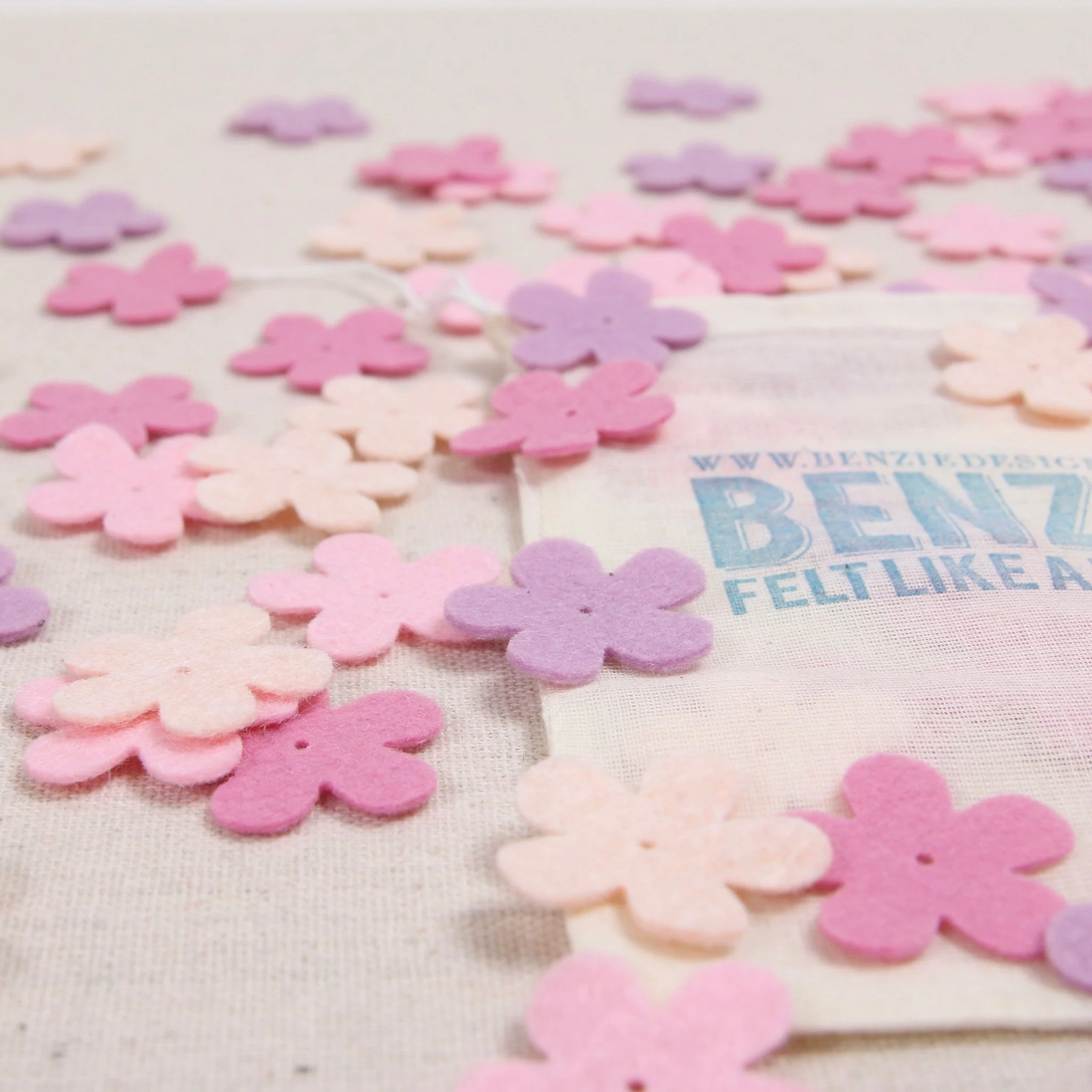 Felt-fetti Dainty Blossoms, die cut shapes - Image 2
