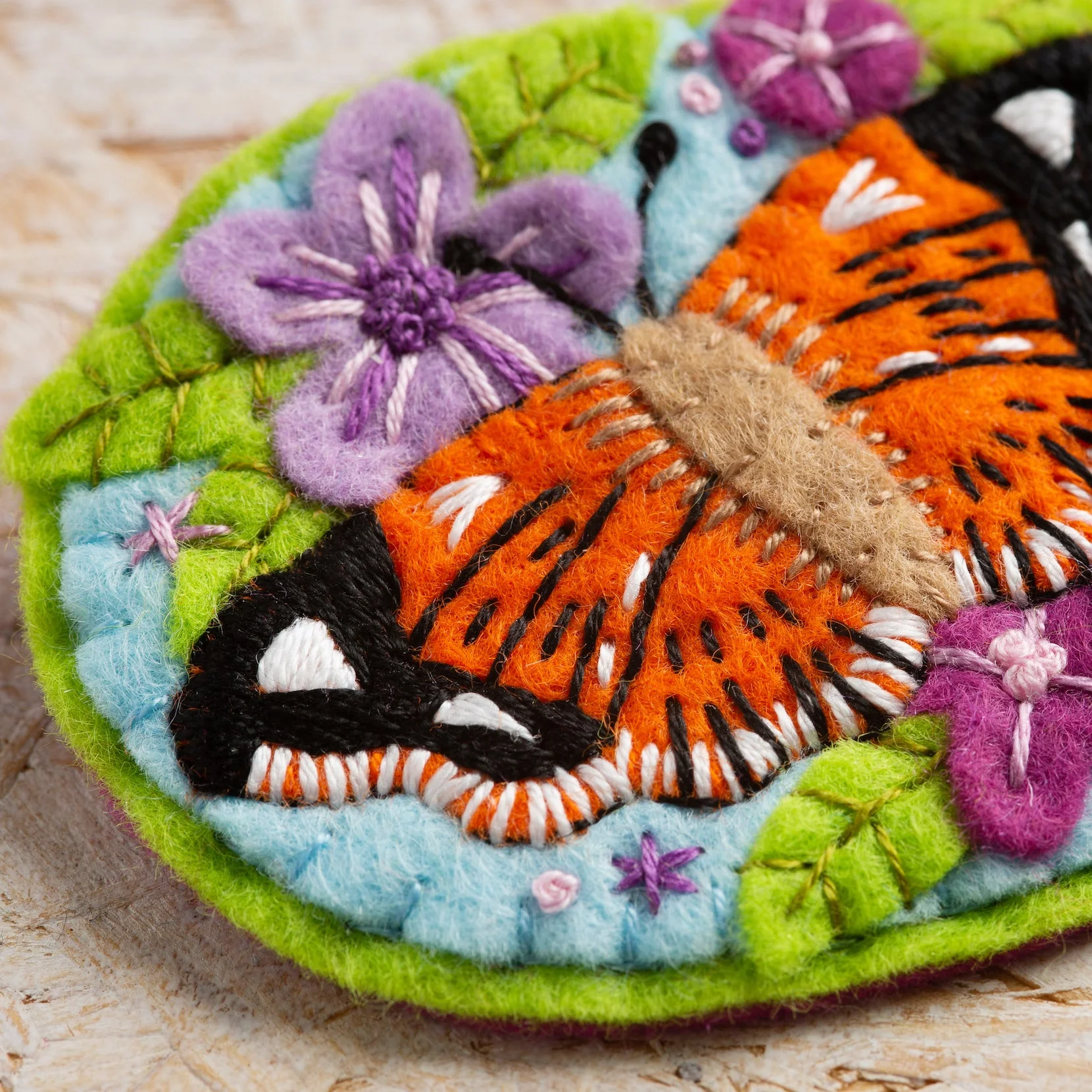 Butterfly Brooch Felt Craft Kit - Image 4