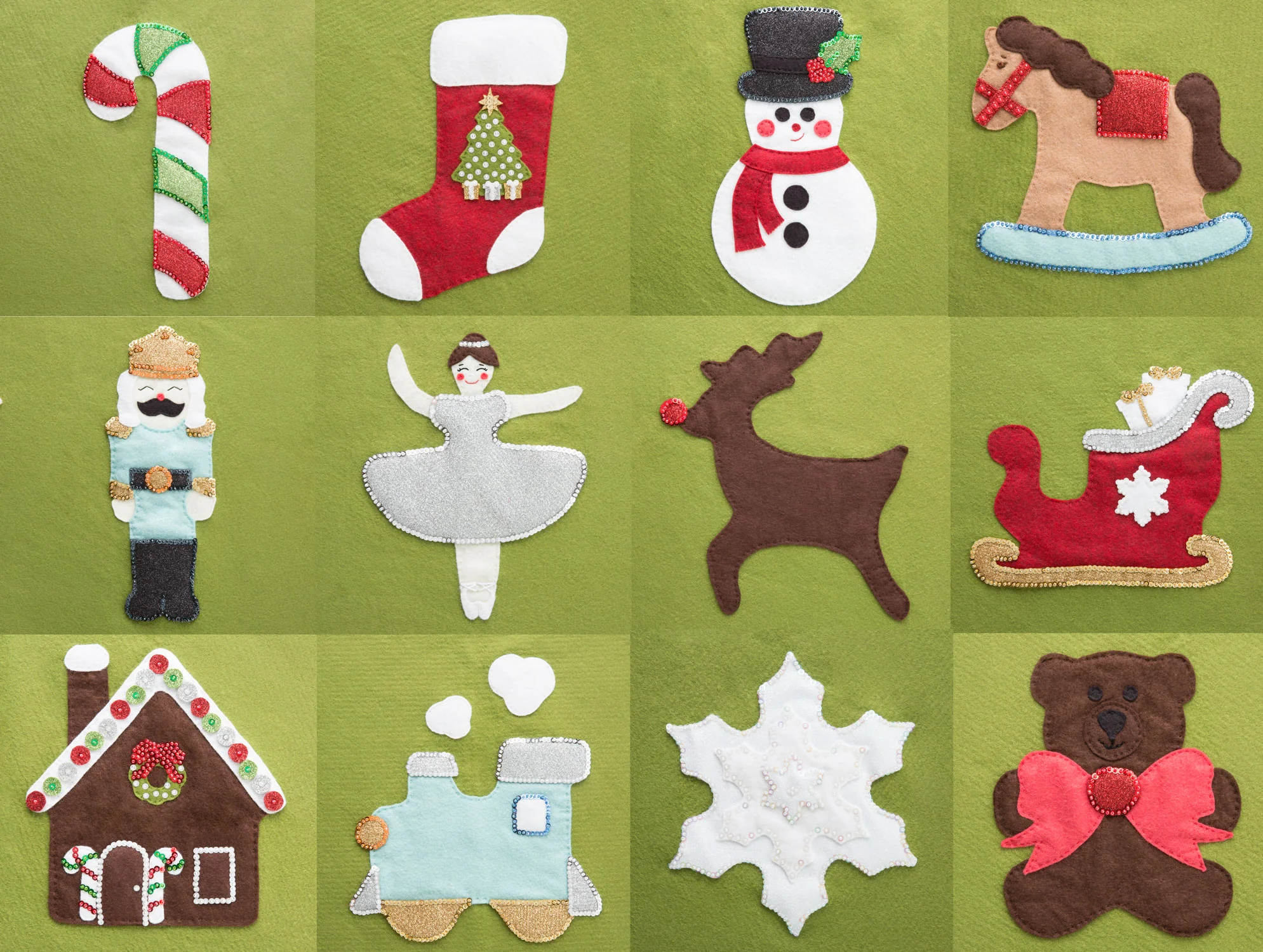Christmas Favorites Tree Skirt Pattern - Image 3