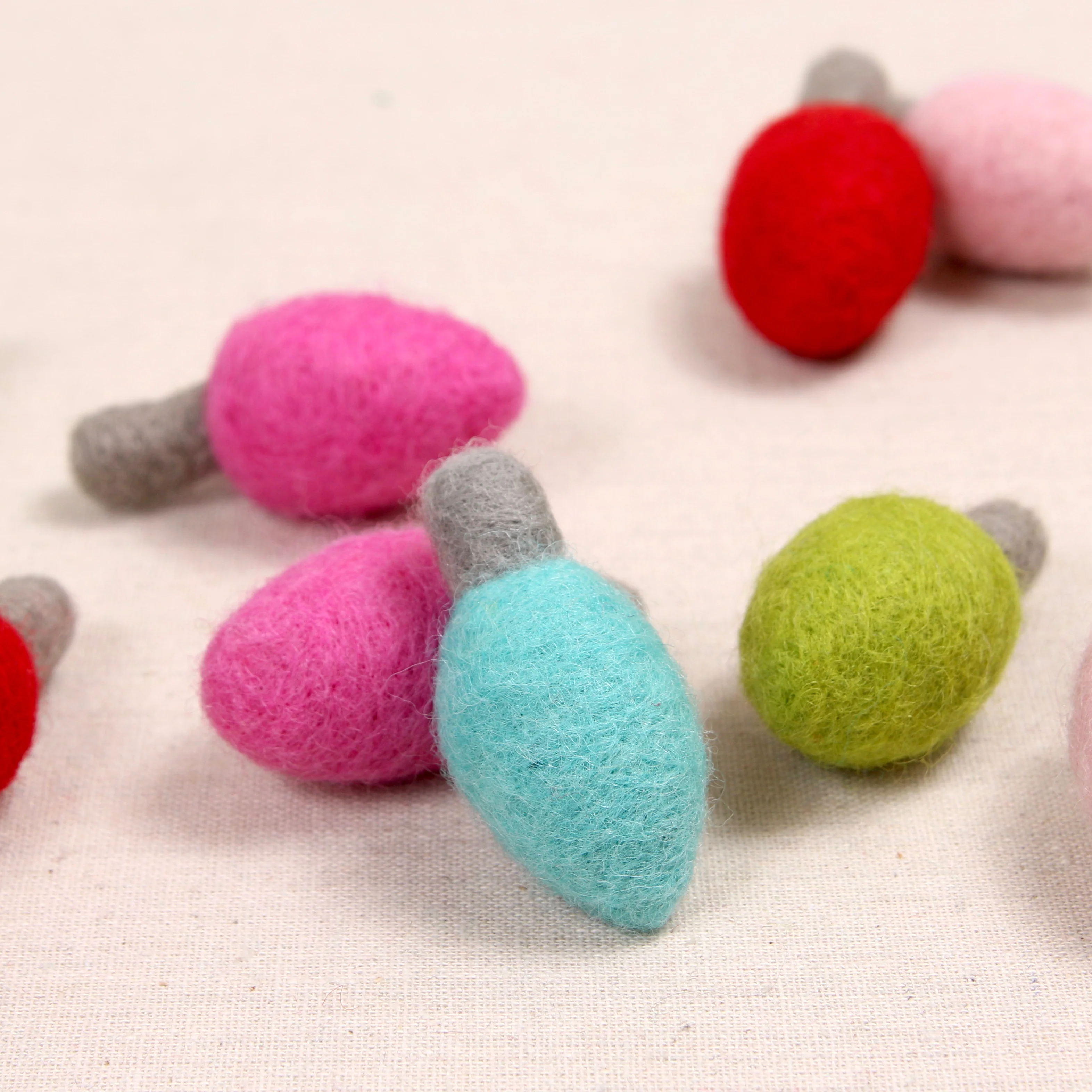 Silver Tip Holiday Lights, Felt Shapes - Image 9