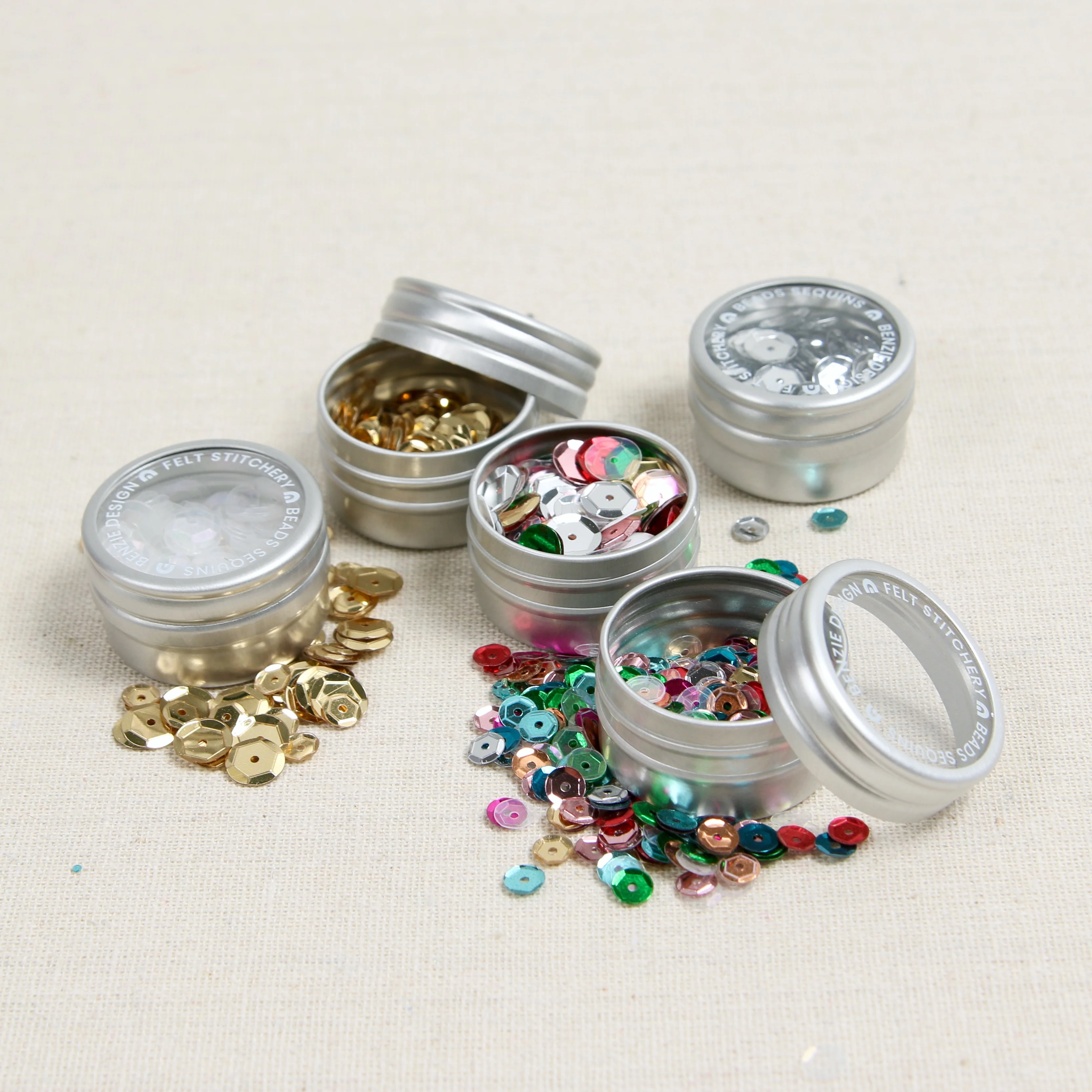 Cupped Sequins, 5mm mixed - Image 2