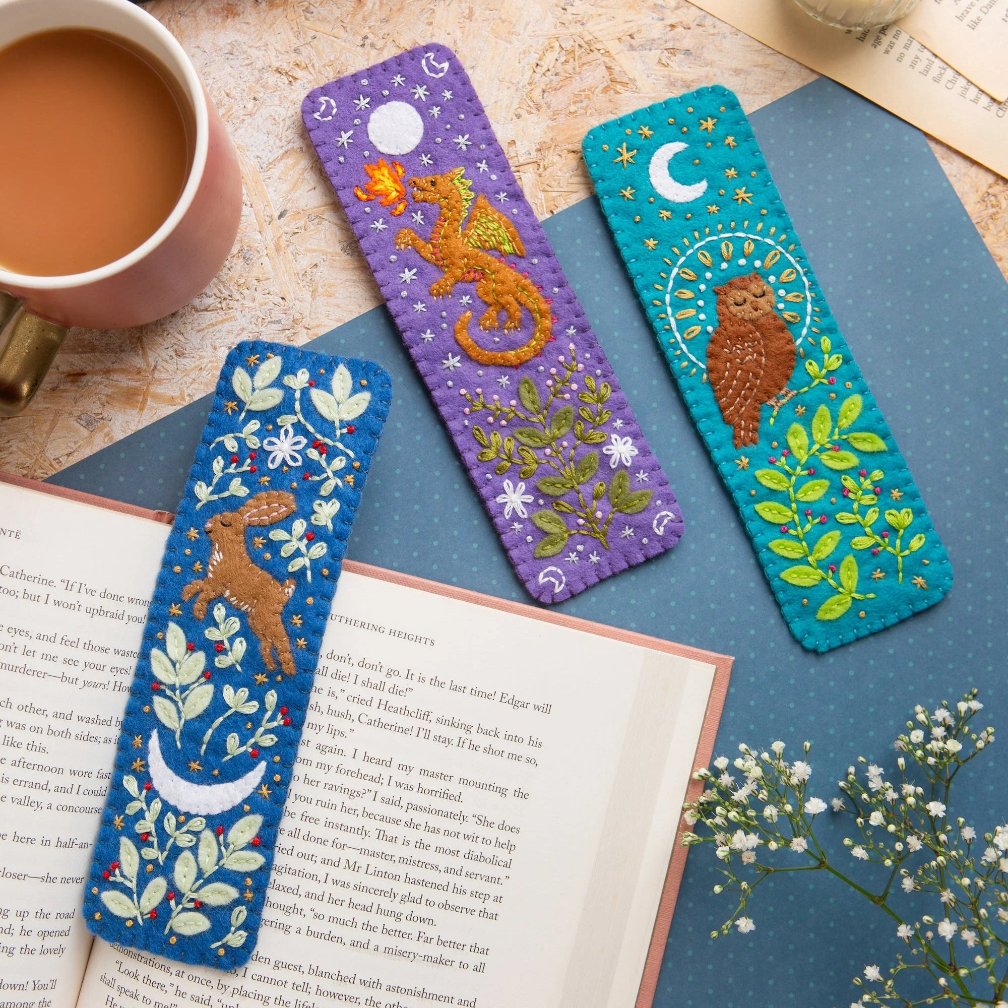 Hare Bookmark Felt Kit - Image 5