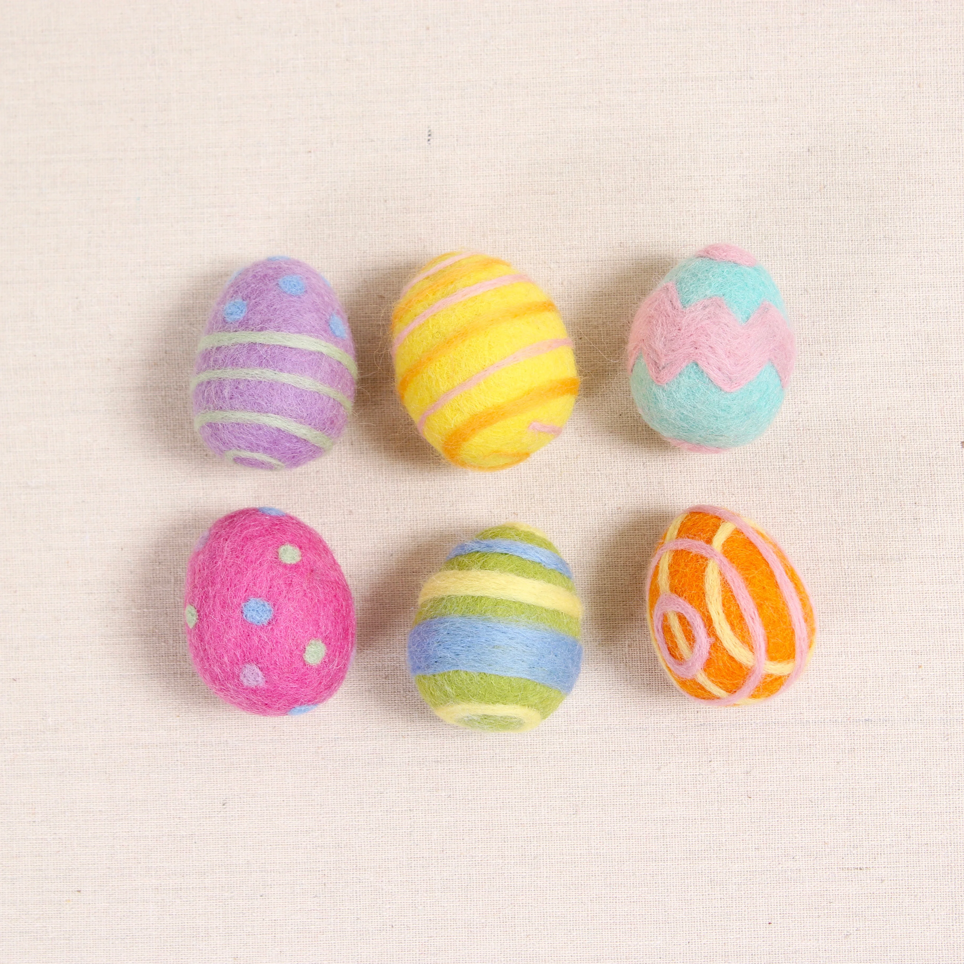 Large Eggs, Brights - Image 5