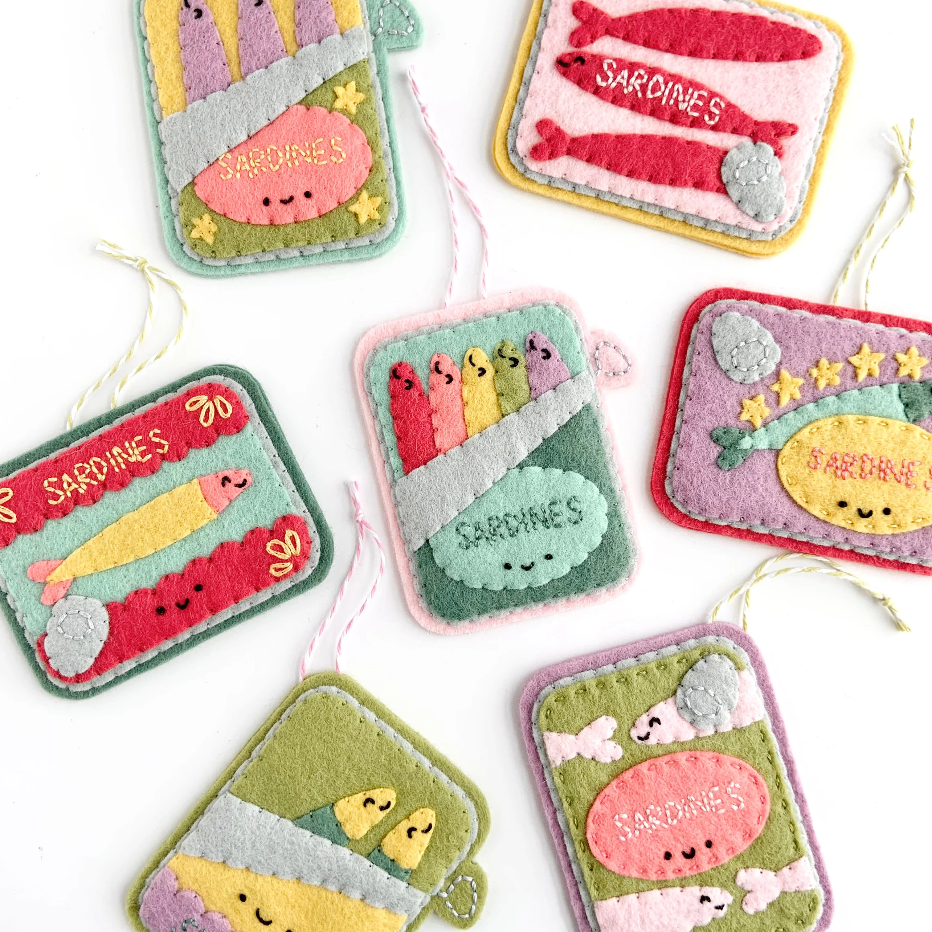 Fins & Tins Felt Ornament Pattern