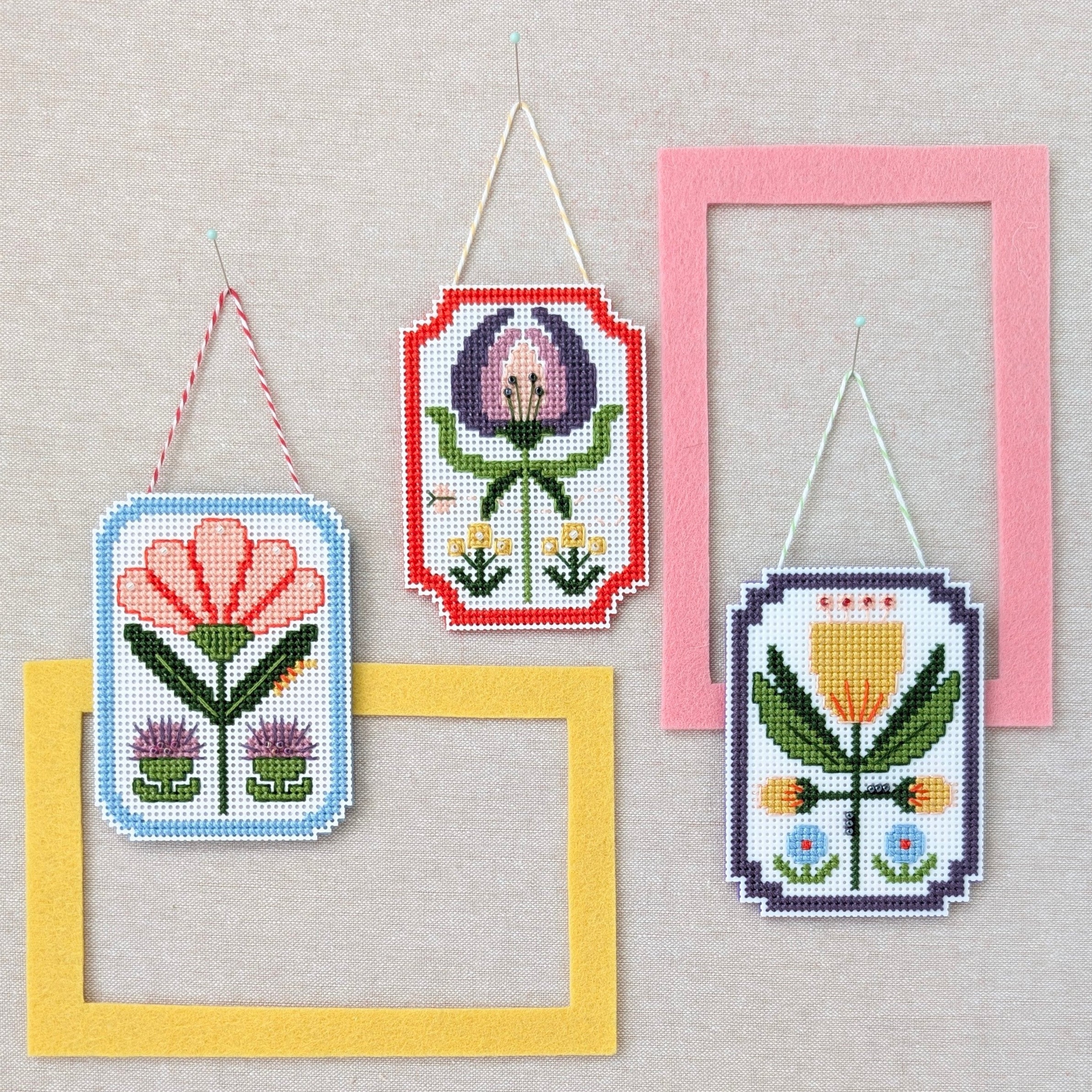 Framed Florals Tulip Cross Stitch Kit - Image 3