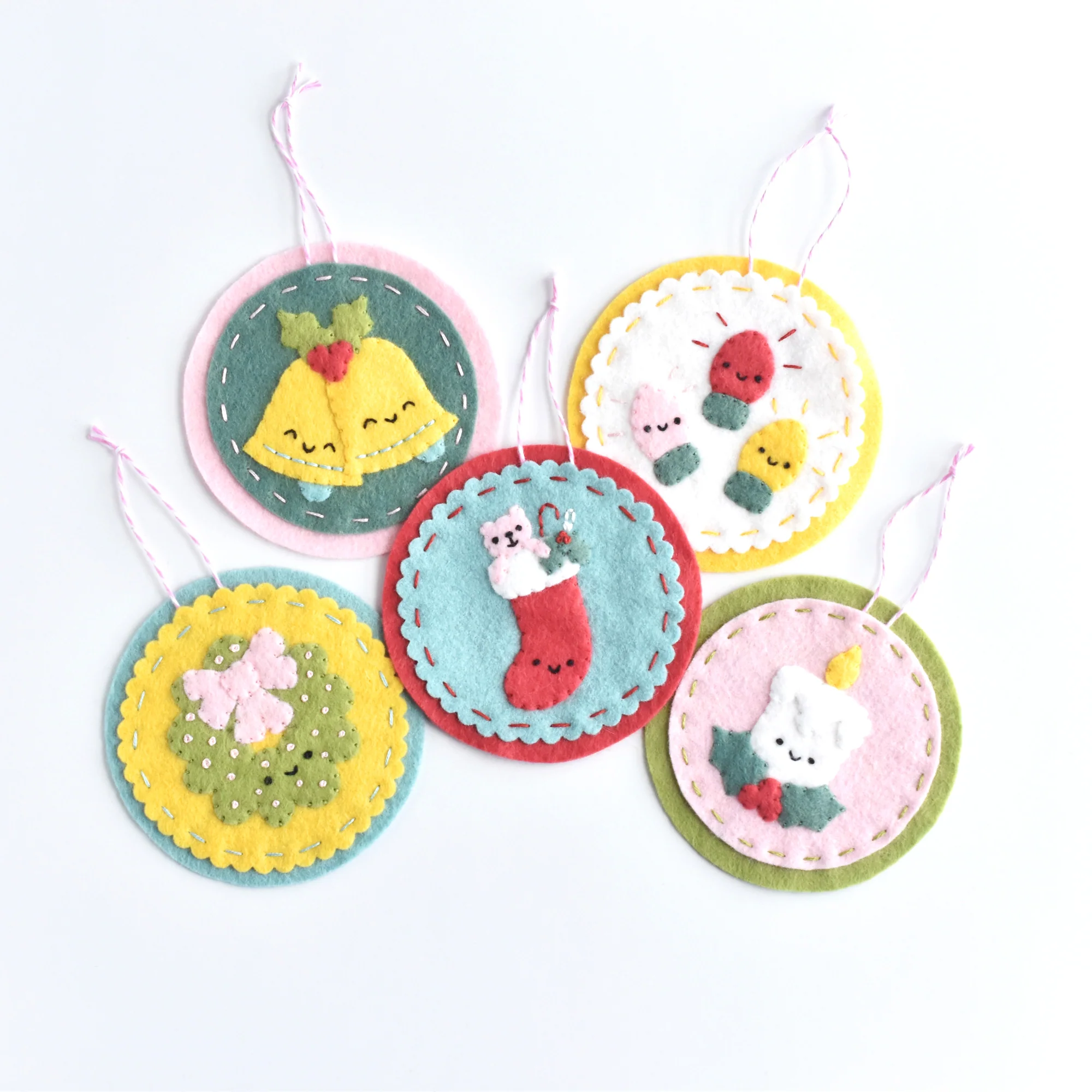Haul out the Holly Ornament Kit - Image 4