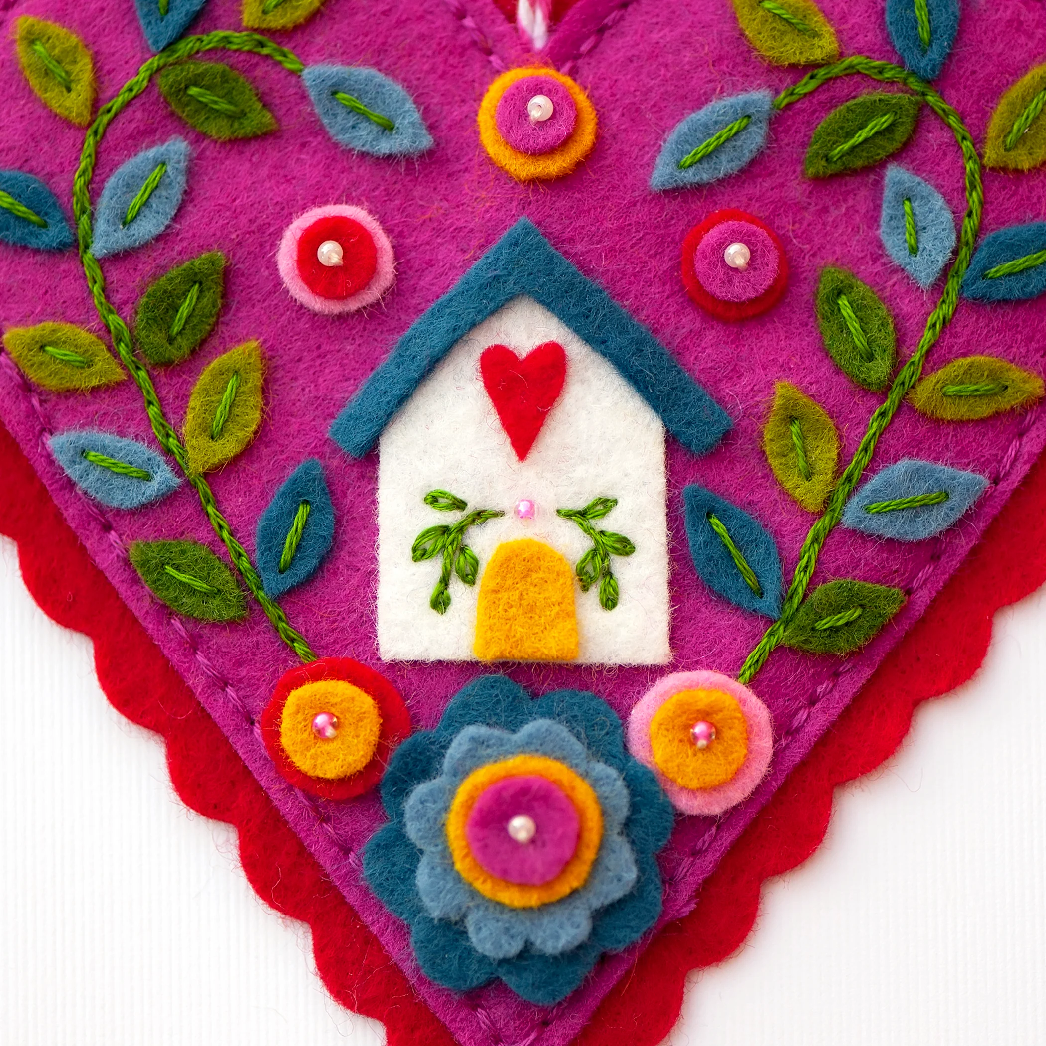 Heart and Home Felt Ornament Kit - Image 3