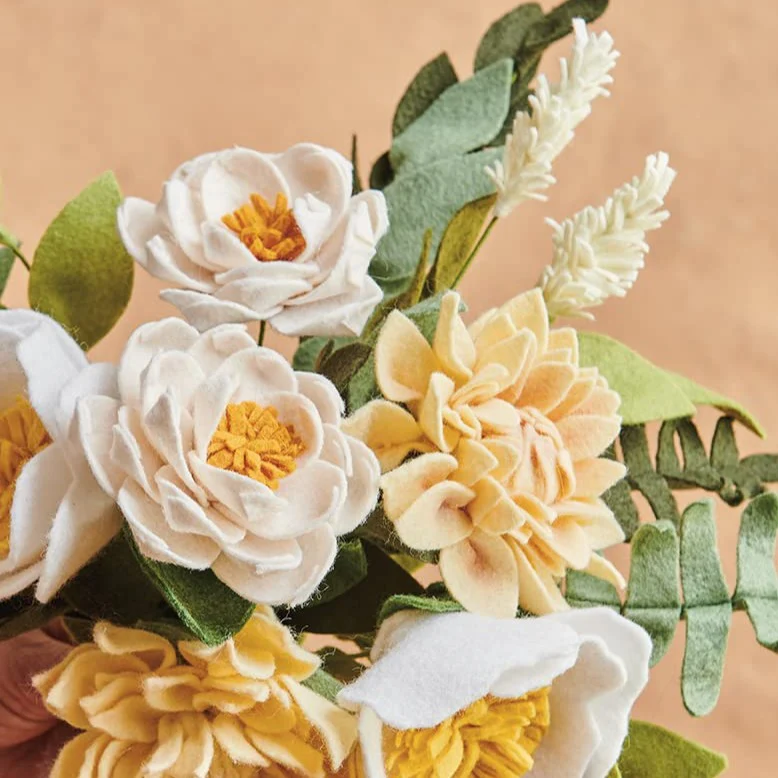 Make Felt Flowers: Four Seasons of Crafting Modern Plants & Flowers - Image 11