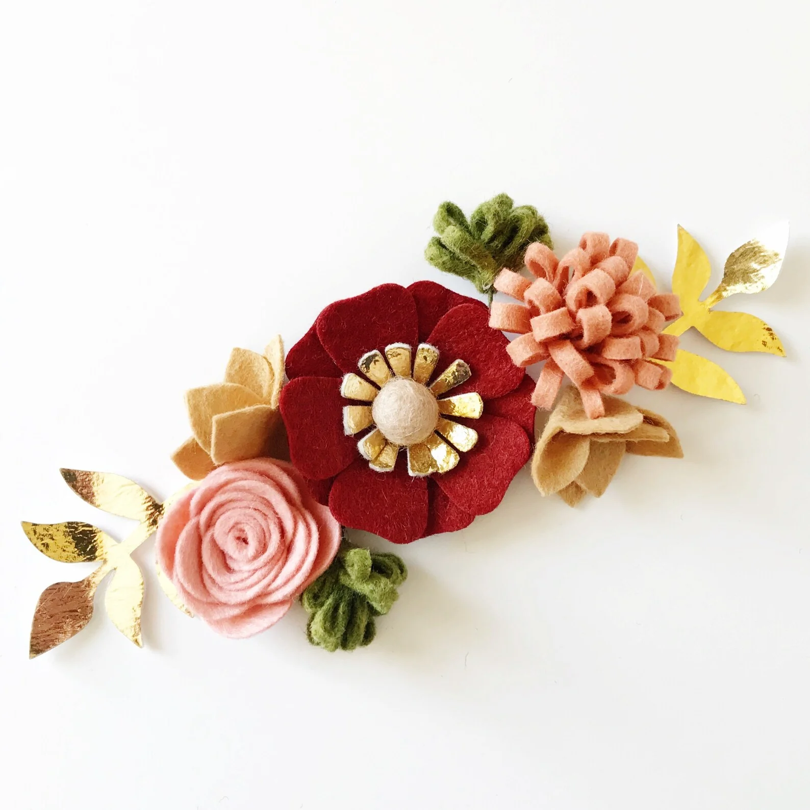 Mini Crimson Blush Felt Flower Kit - Image 3
