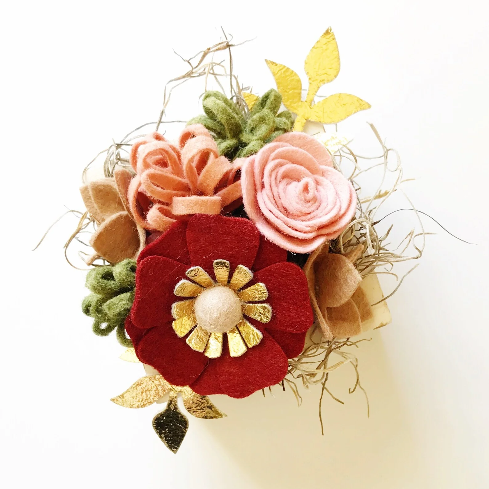 Mini Crimson Blush Felt Flower Kit - Image 4