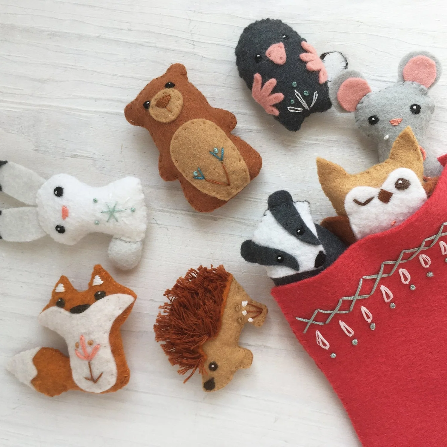 Mitten and Woodland Animals Felt Pattern - Image 4