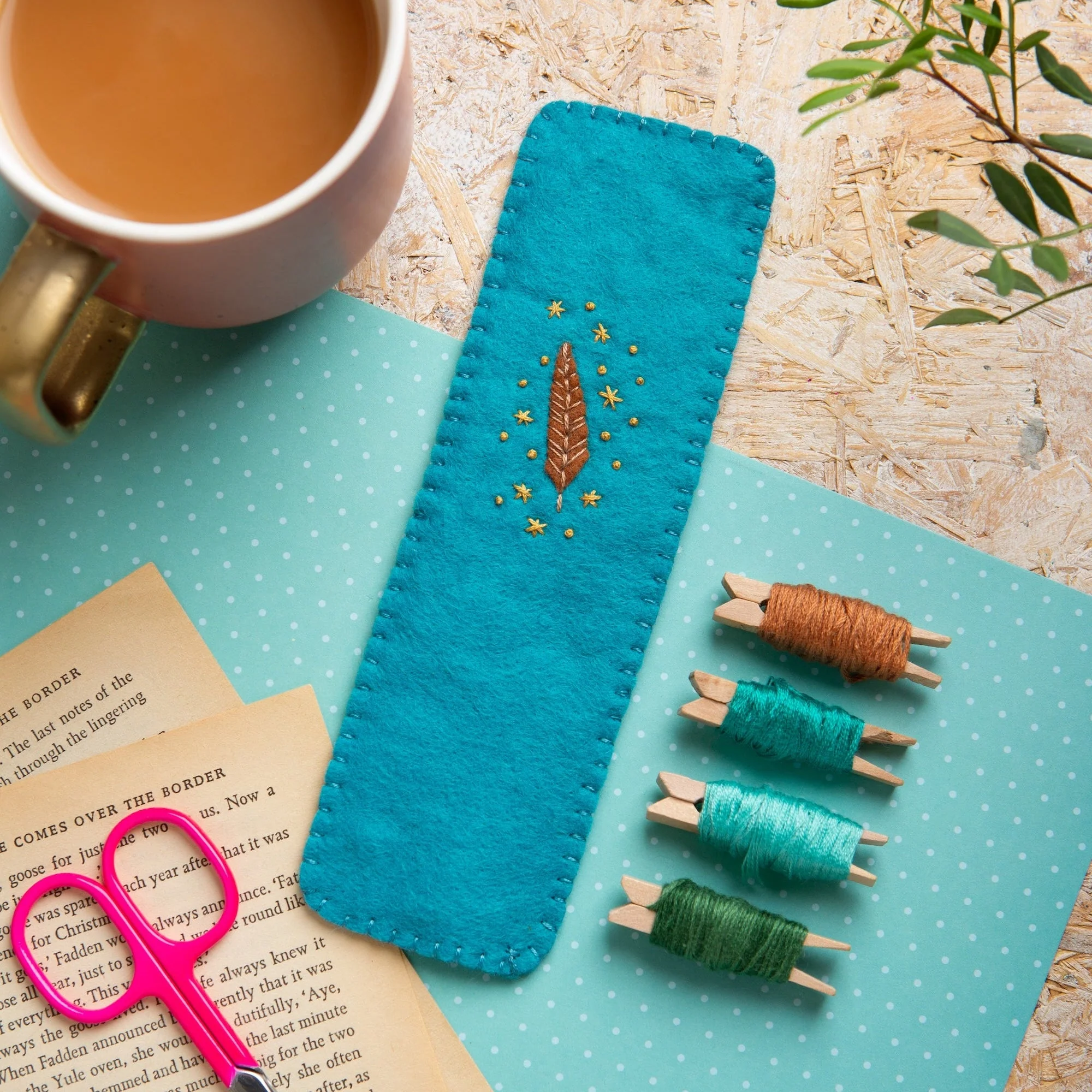 Owl Bookmark Felt Kit - Image 3