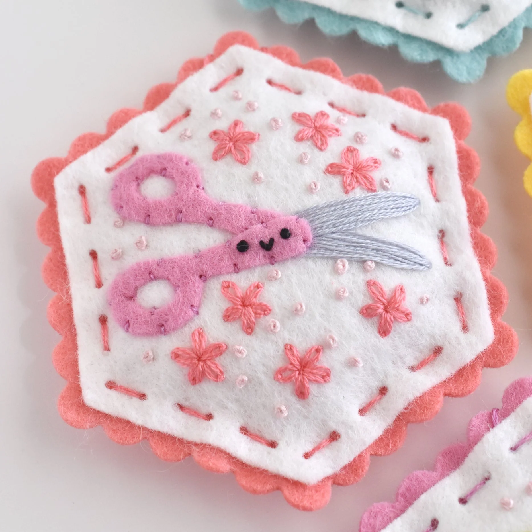 Sewing Bee Felt Ornaments Pattern - Image 4