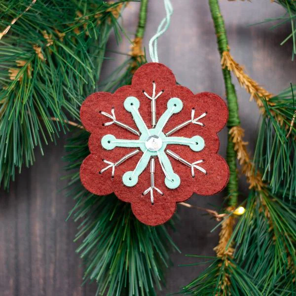 Stitched Snowflake Deep Etch Die - Image 5